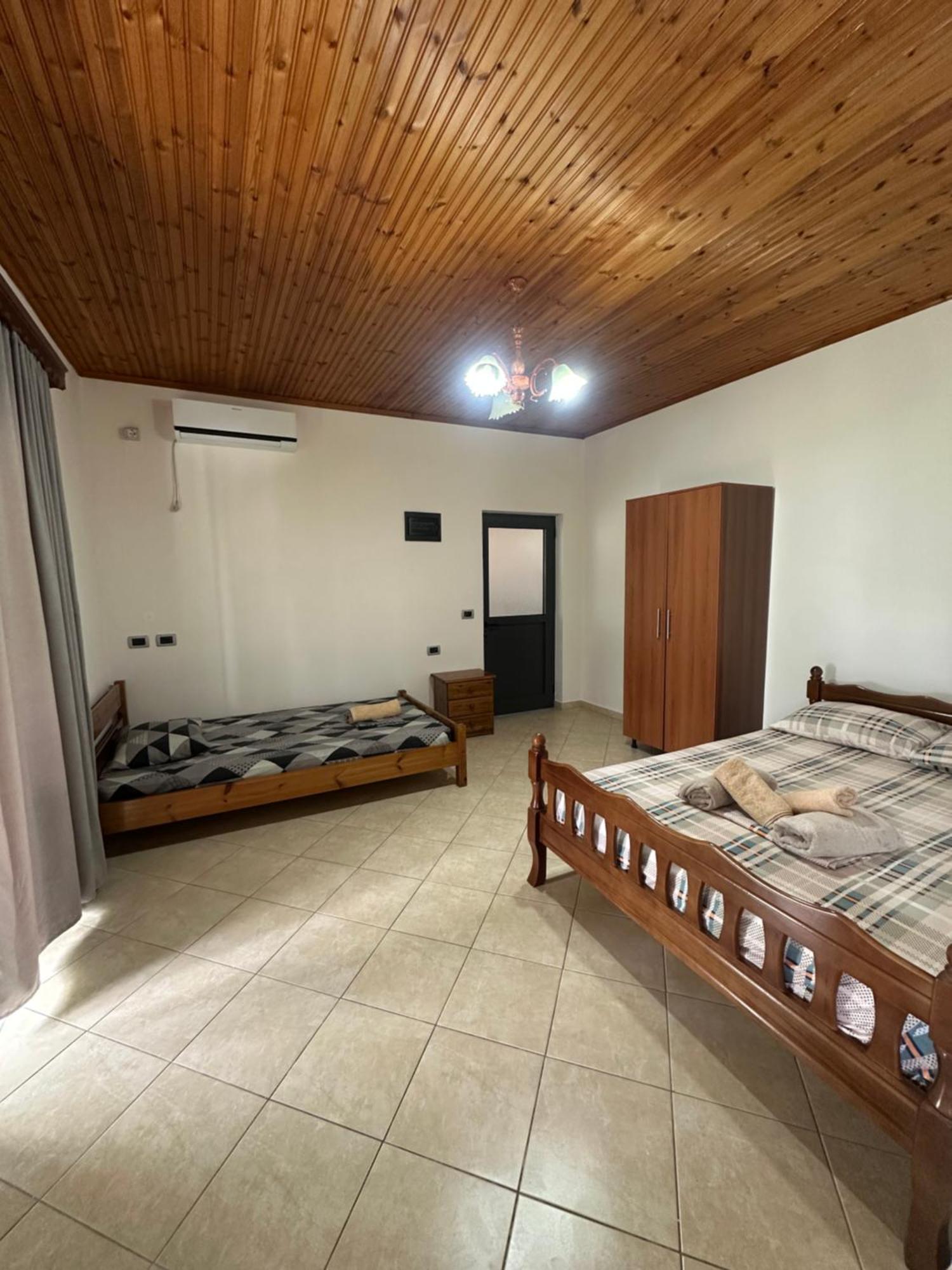 Romeo'S Guest House 2 Piqeras 외부 사진